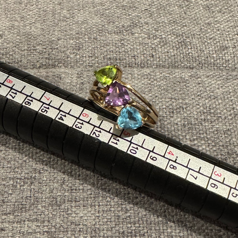 10k Yellow Gold 3 Gemstone Ring Sz7 3.55G Blue Topaz, Peridot Green & Amethyst